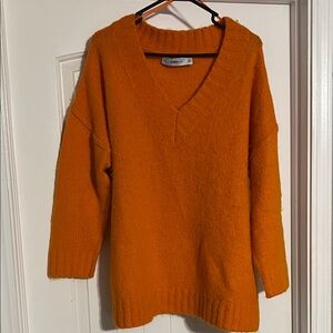 Zara Women's V-Neck Sweater in Bright Orange